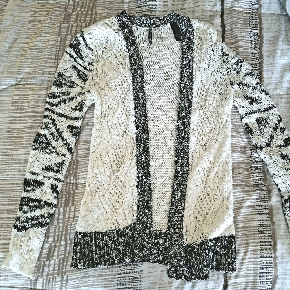 BKE Cardigan Sweater
